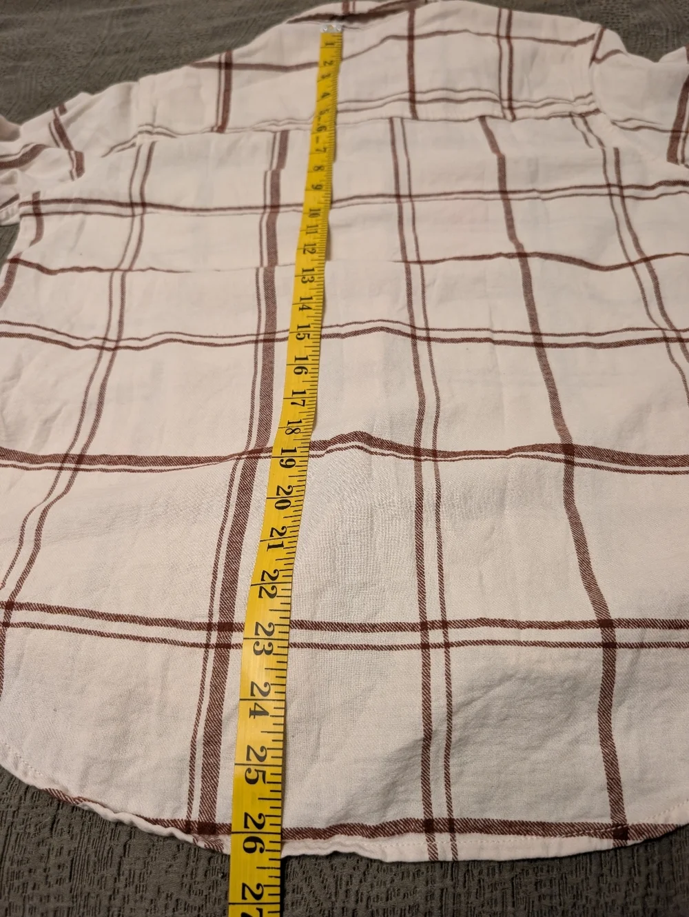 SALE -+ 100% Cotton Relaxed Fit Universal Thread Plaid Button Down SmalL - Picture 8 of 8